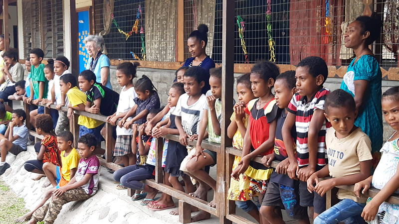 Da Vercelli alla Papua Nuova guinea: una riflessione su come crescere i figli